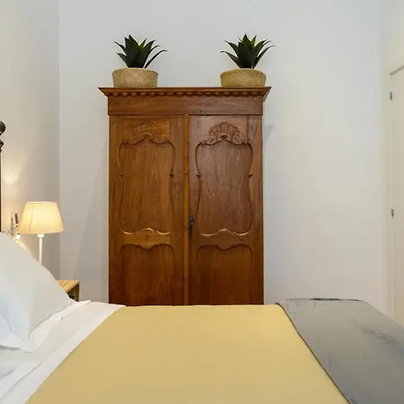 Apg Palau Salieti 1 Apartment Girona